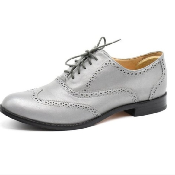 COLE HAAN Alisa Wingtip Oxford - Picture 1 of 7